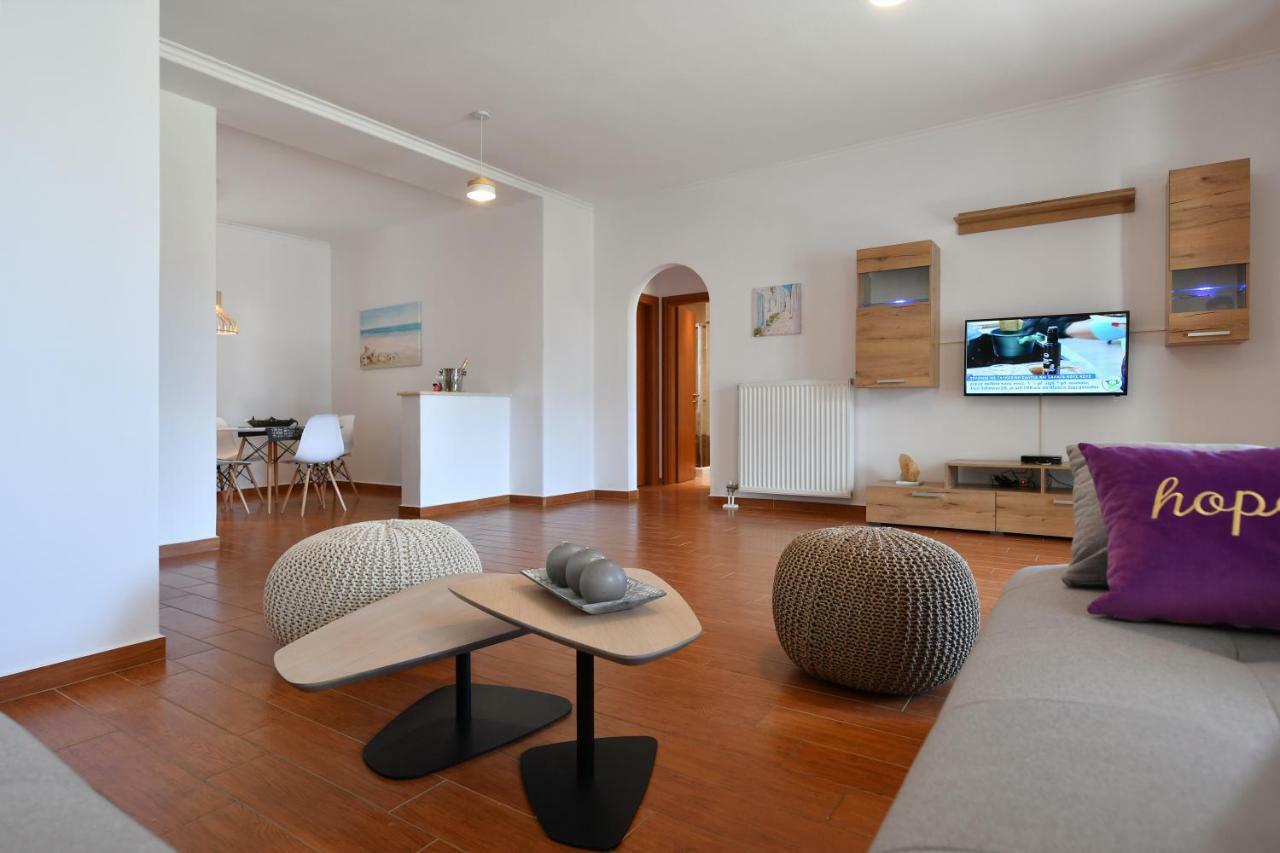 Villa Trifylia Páros Exteriér fotografie